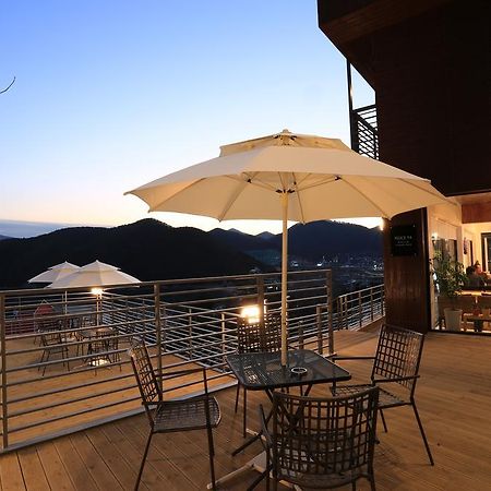 Radiance Tourist Hotel Geoje Dış mekan fotoğraf