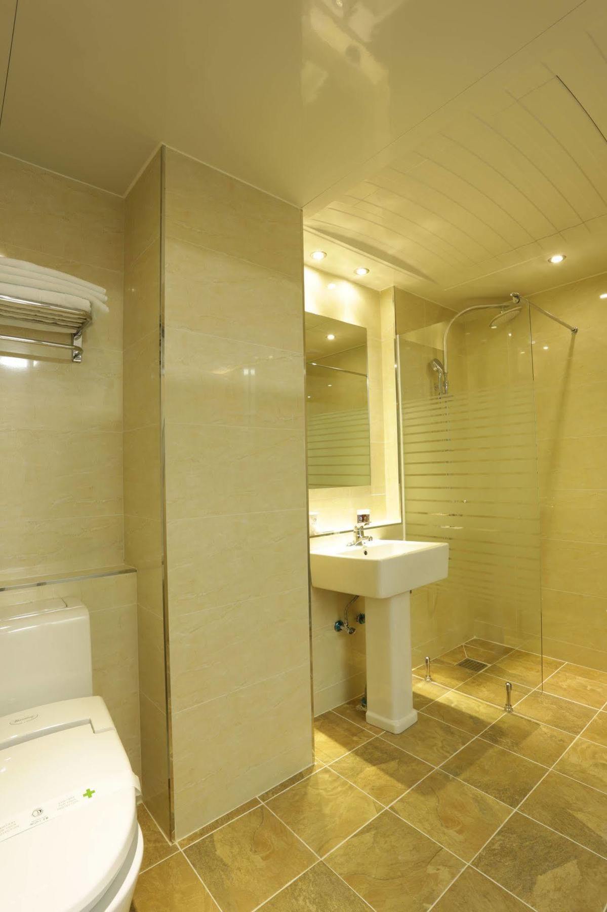 Radiance Tourist Hotel Geoje Dış mekan fotoğraf